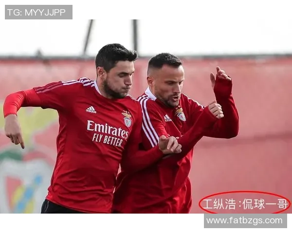 欧冠激战本菲卡与曼联互交白卷补时进球引发全场狂欢集锦回顾