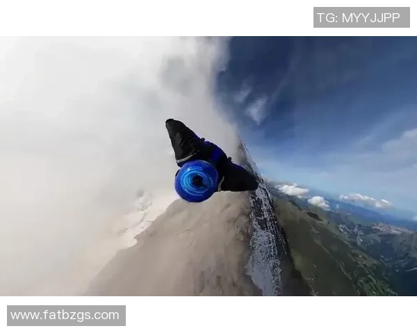 重庆极限运动队的挑战与突破：一段激情与勇气交织的纪实旅程