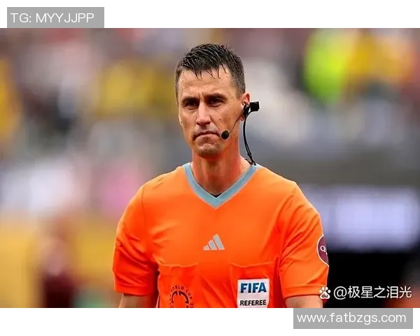 西甲焦点战巴萨大胜马竞帽子戏法引发争议判罚热议