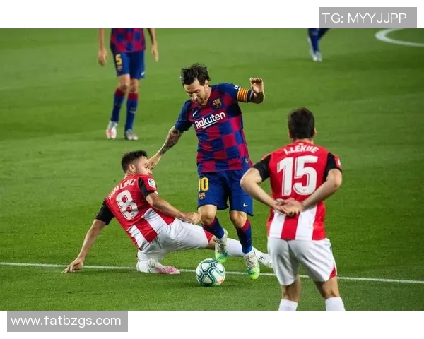 巴萨与多特蒙德友谊赛战平点球大战精彩瞬间引发全场欢呼 巴萨与多特蒙德友谊赛战平点球大战精彩瞬间引发全场欢呼