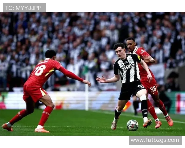 世界杯精彩对决马竞4-0战胜AC米兰绝杀瞬间引发全场狂欢 世界杯精彩对决马竞4-0战胜AC米兰绝杀瞬间引发全场狂欢