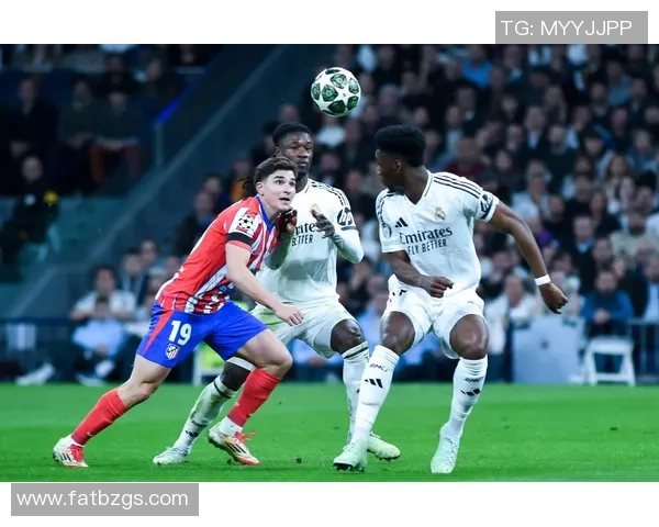 国王杯精彩对决曼联4-0战胜里昂补时进球点燃全场激情