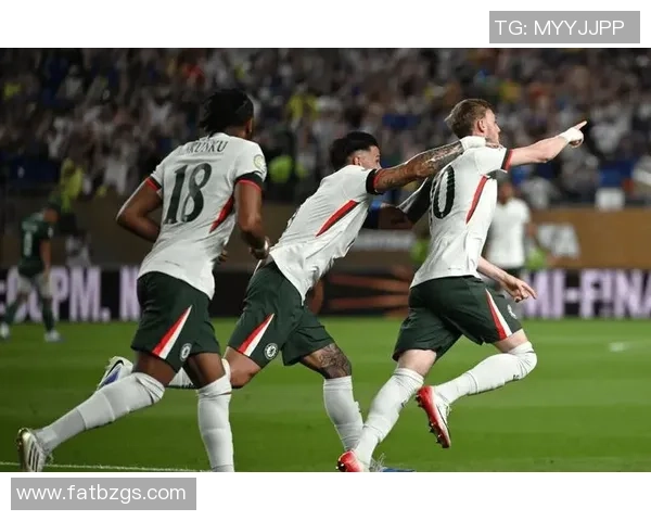 欧冠精彩对决里昂完胜那不勒斯补时进球引发全场狂欢与转会传闻交织